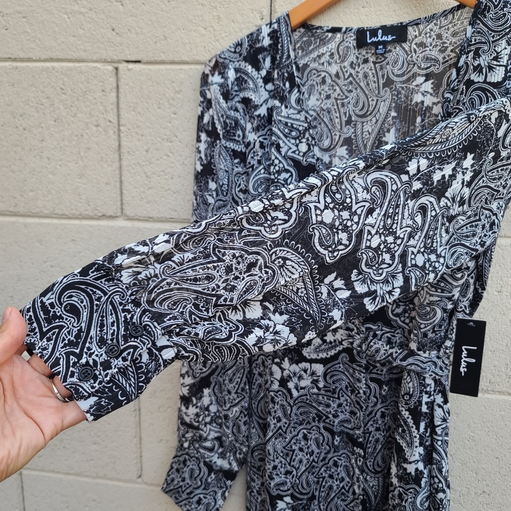 Lulu's | Love Letters Black and White Print Long Sleeve Wrap Dress NEW Size M - Picture 9 of 16